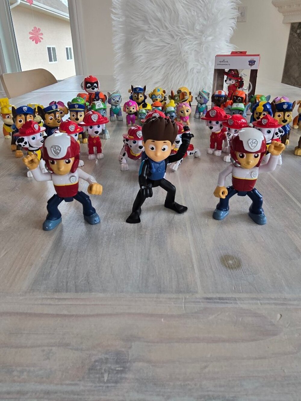 PAW Patrol mini figure flash-mob line dance